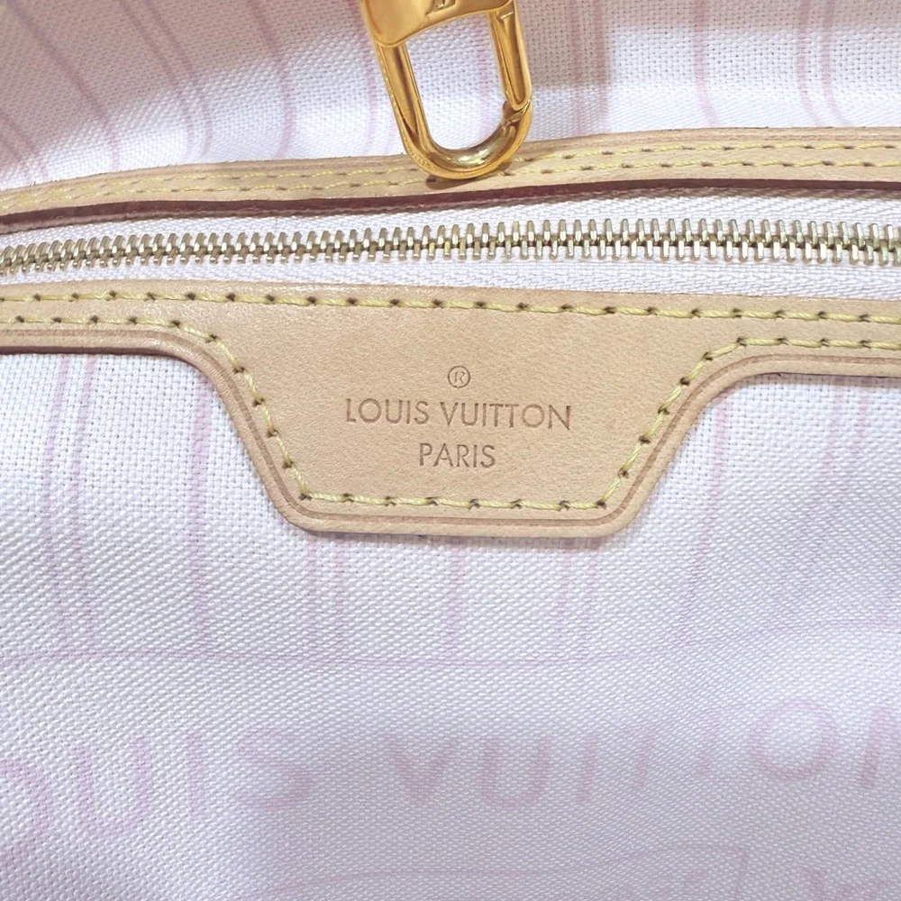 Louis Vuitton Never-Full GM. 2021 Damier Azure purchased via Poshmark. - Picture 10 of 14